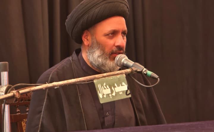 مظلومِؑ کربلا کی عزاداری کو من پسند سانچوں میں ڈھالنے کے بجائے سیرتِ زینبؑ و زین العابدینؑ کی اتباع کی جائے۔ علامہ آغا حسین مقدسی